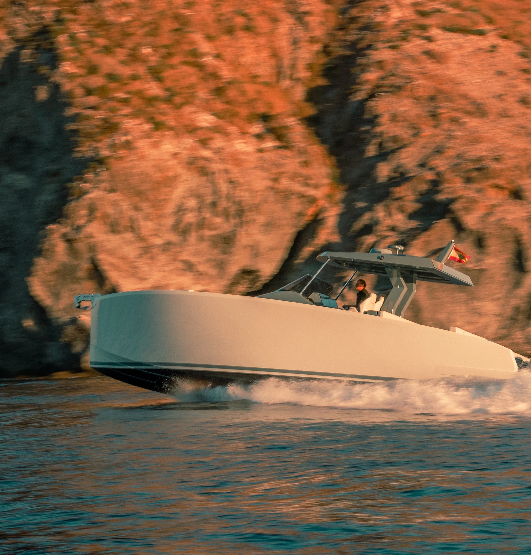 Tesoro 42 bow
